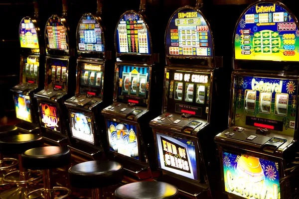 superwin live dealer blackjack table displayed on mobile screen